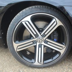 Volkswagen Scirocco R