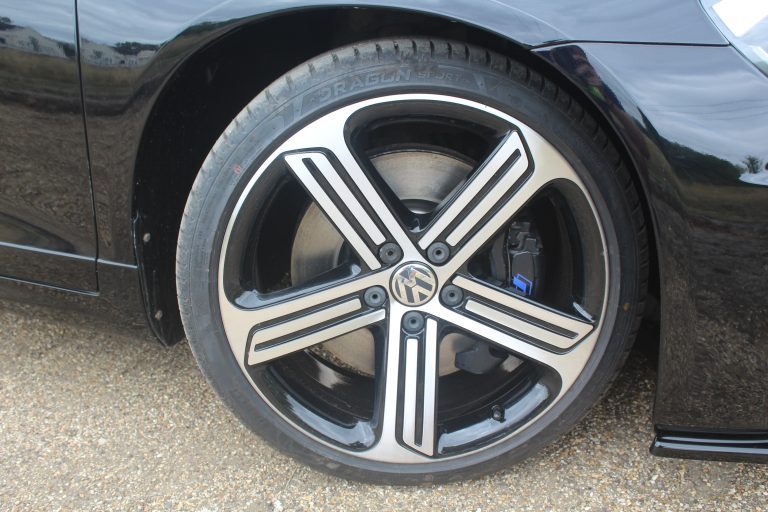 Volkswagen Scirocco R