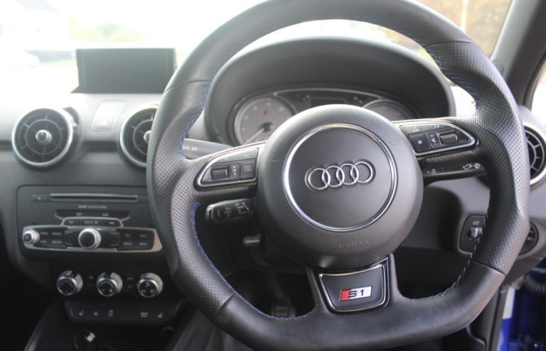 Audi S1